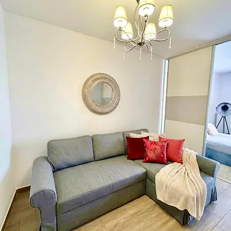 Rose Sky Downtown - 3bedroom, Garage, French Balcony, Ac Apartment Budapest