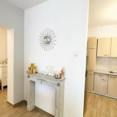 Rose Sky Downtown - 3bedroom, Garage, French Balcony, Ac *